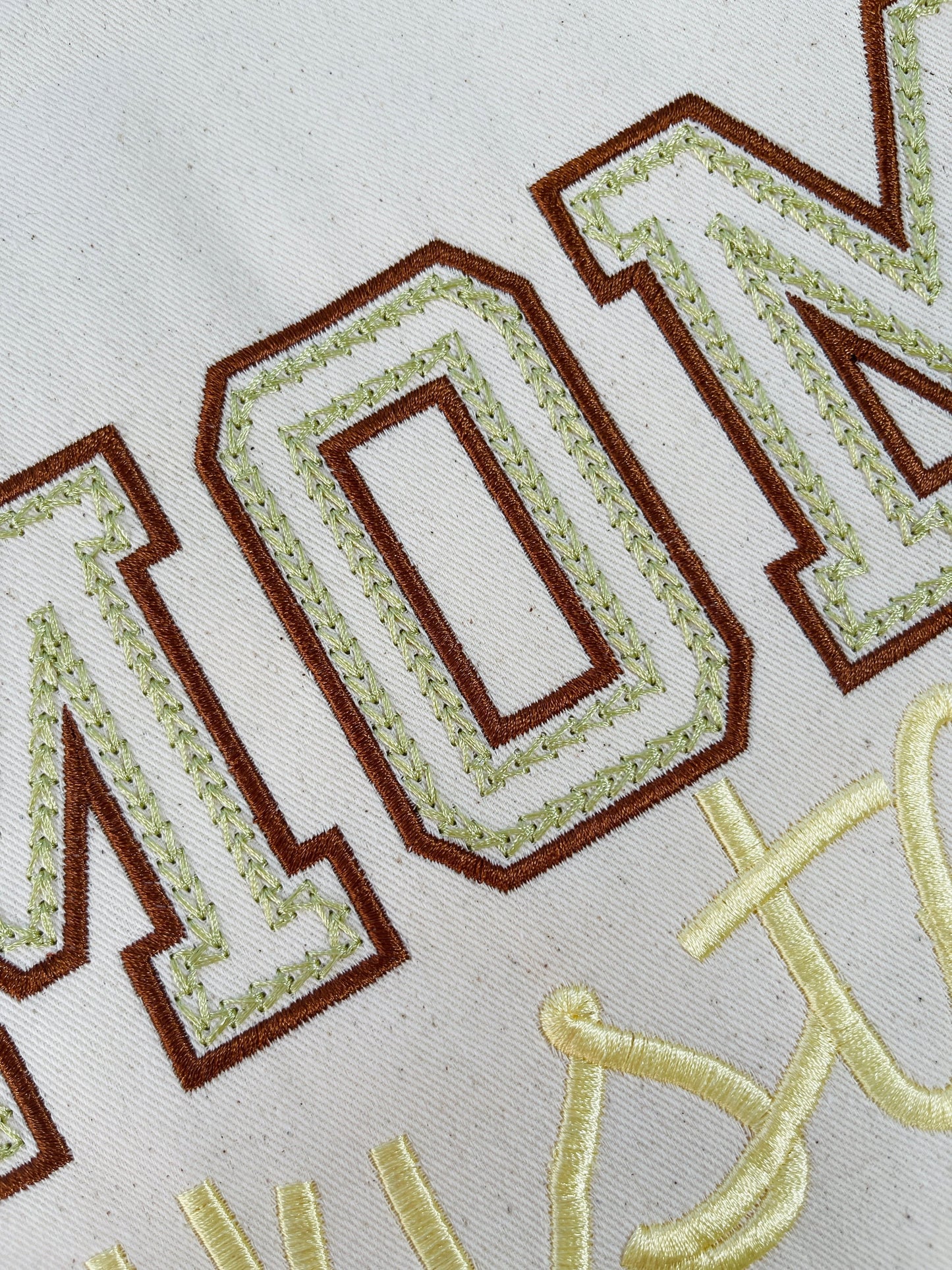 2-Outline Chain and Satin Stitch Varsity Sport Font