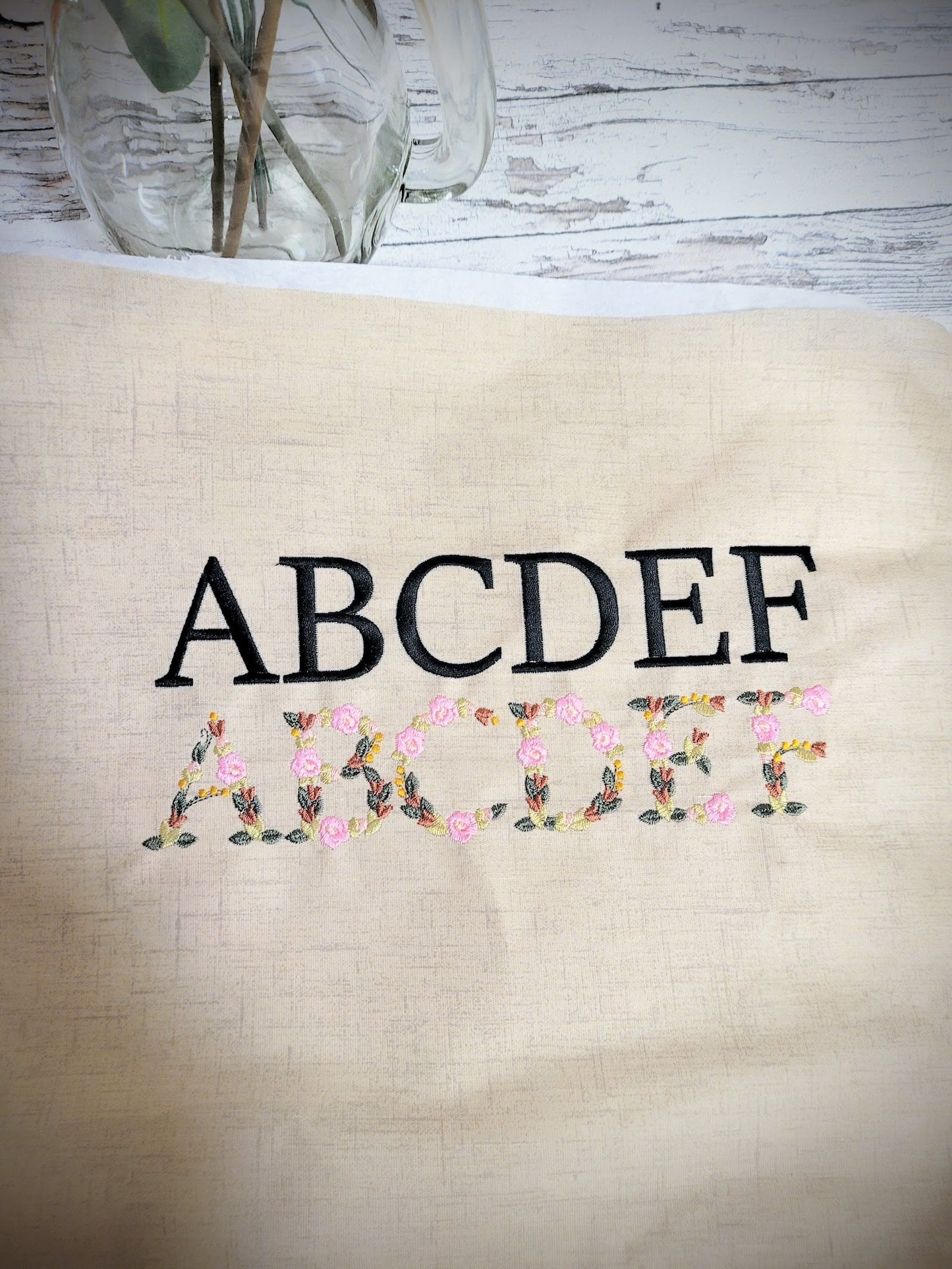 Mini Roses Floral Font