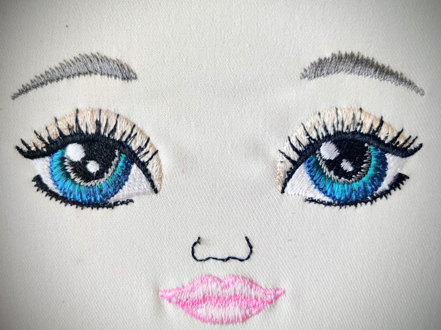 Doll Face Iridescent Eyes