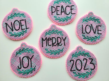 Gingham Plaid Patterned Christmas Tree Ornament Set