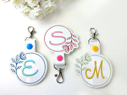 Round Circle Floral Monogram Keychain