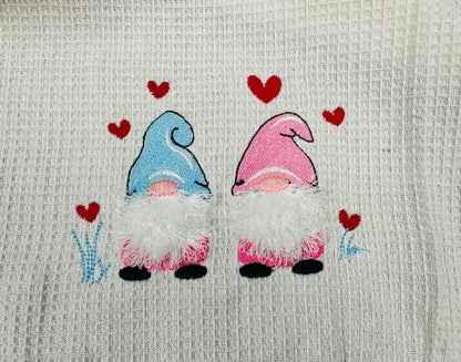 Fringed Valentine Gnome 2 in a row