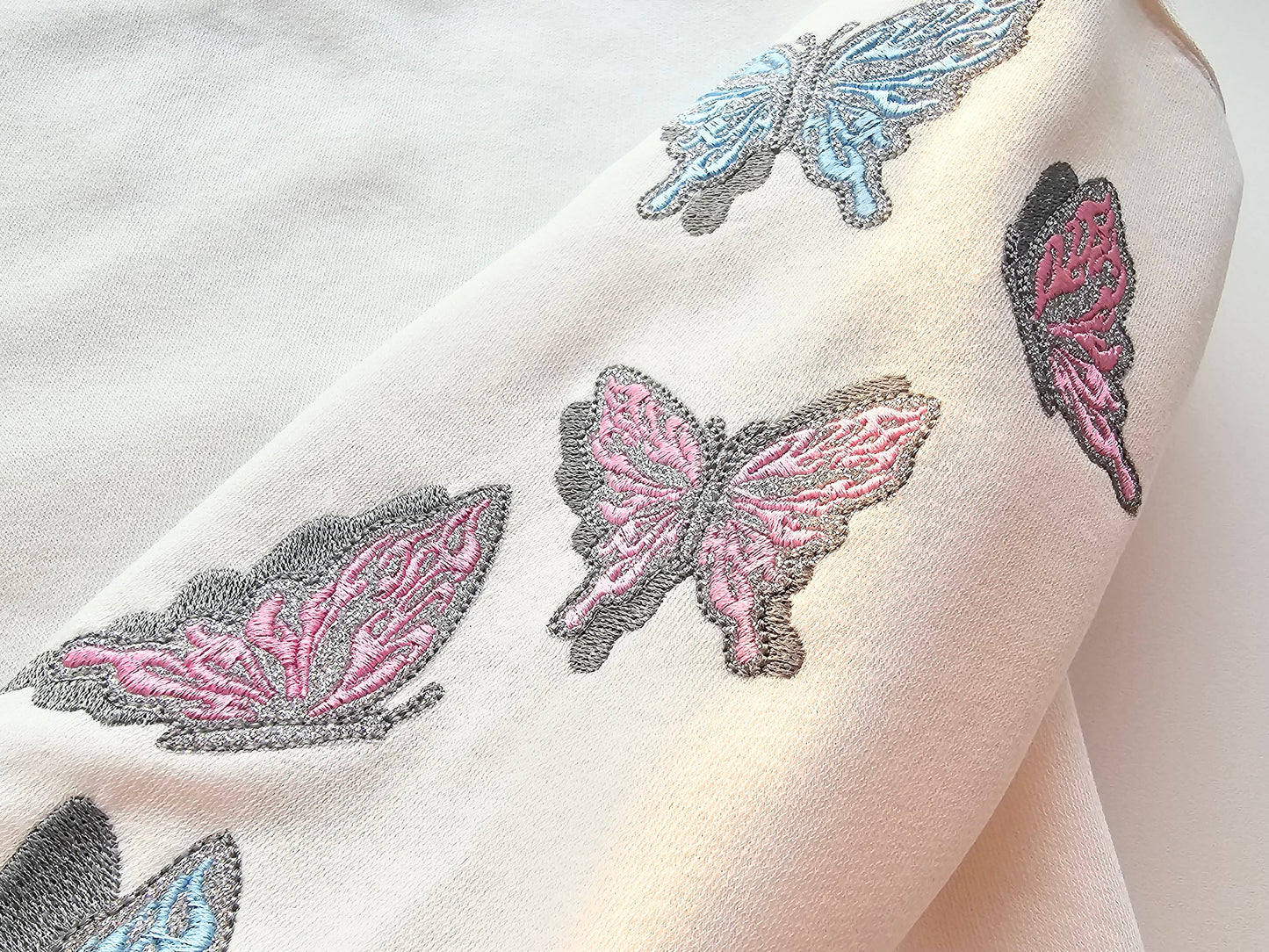 Stunning 3D effect Shadow Butterfly with glitter wings machine