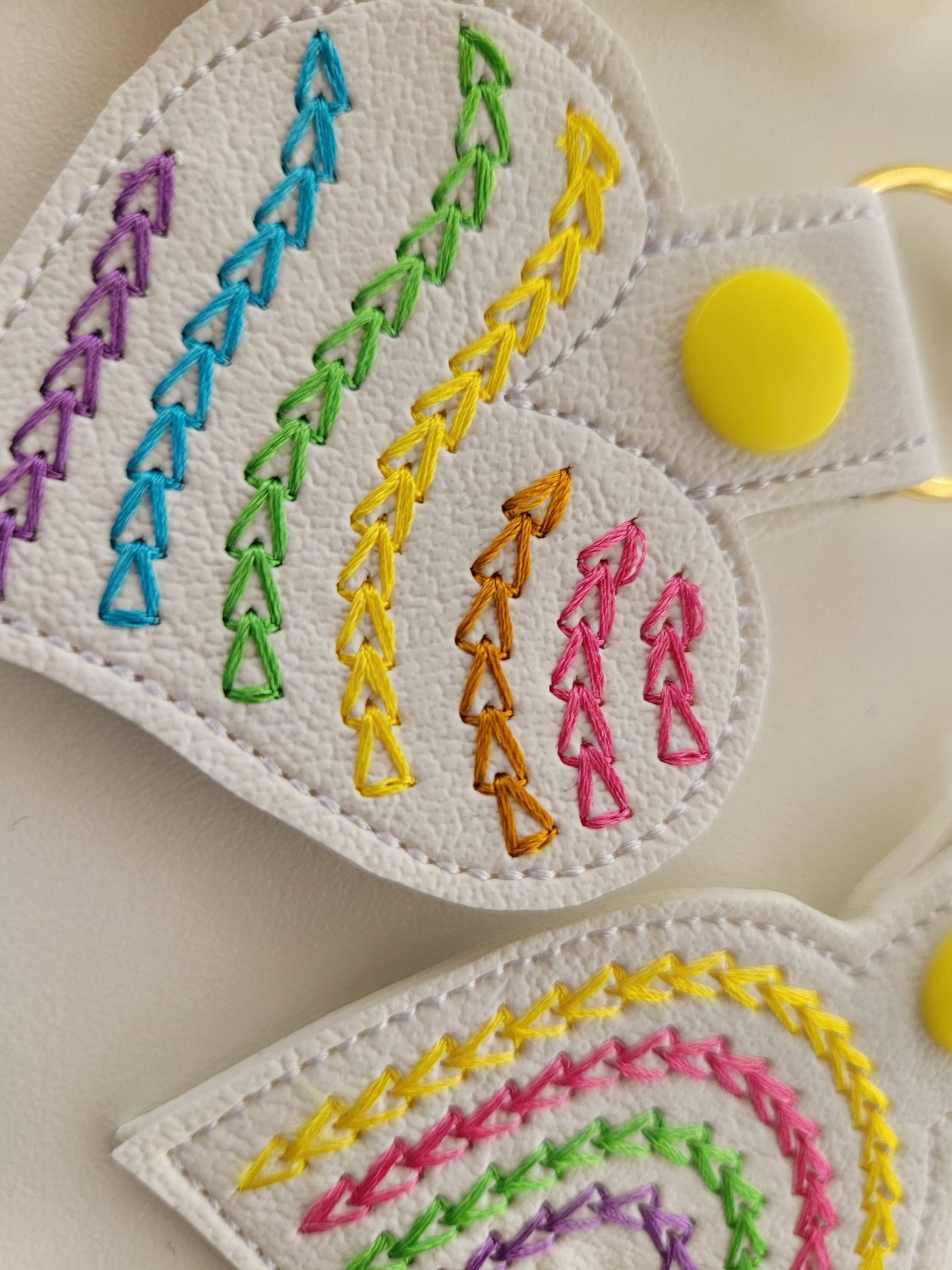 Chain Stitch Heart Rainbow Circle Keychain