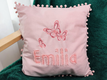 Cute Fringed Font Emilia