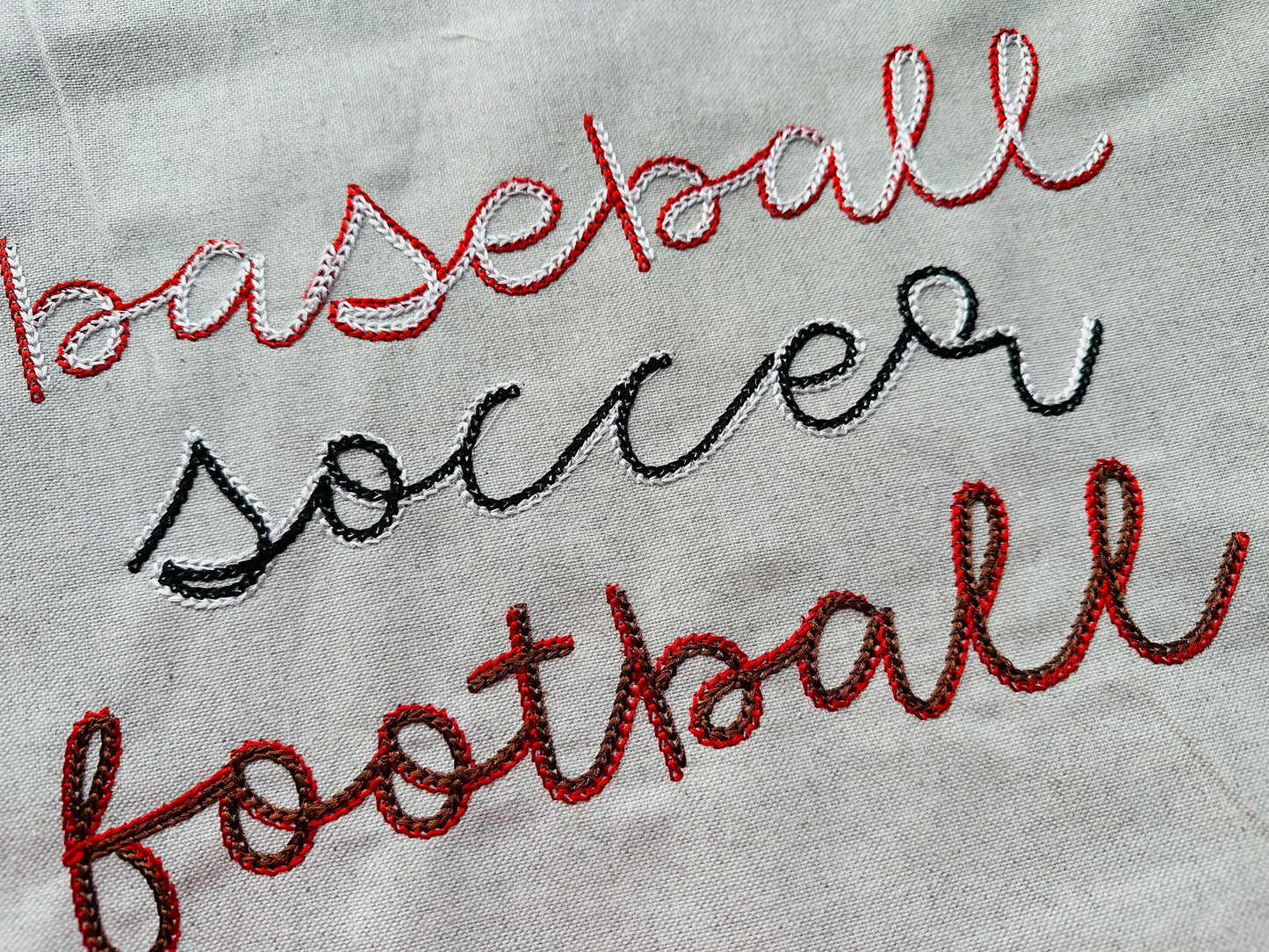 Light Stitch Double Chain Wide Font