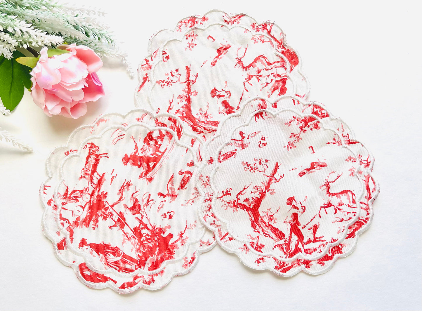 Scalloped Napkin Coaster Doily ITH