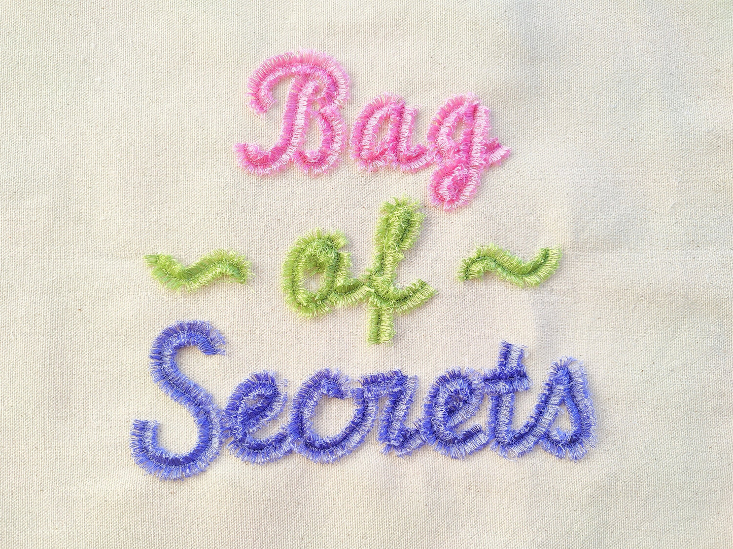 Fringed Handwritten Fluffy Font