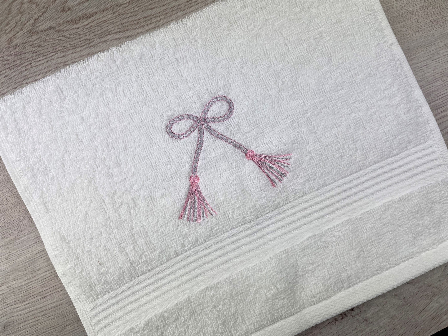 Single Tassel Set of 3