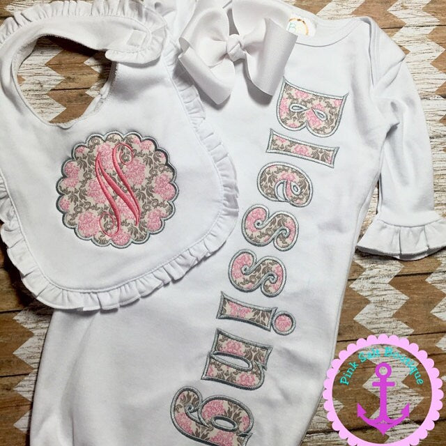 Mia Monogram Font Applique