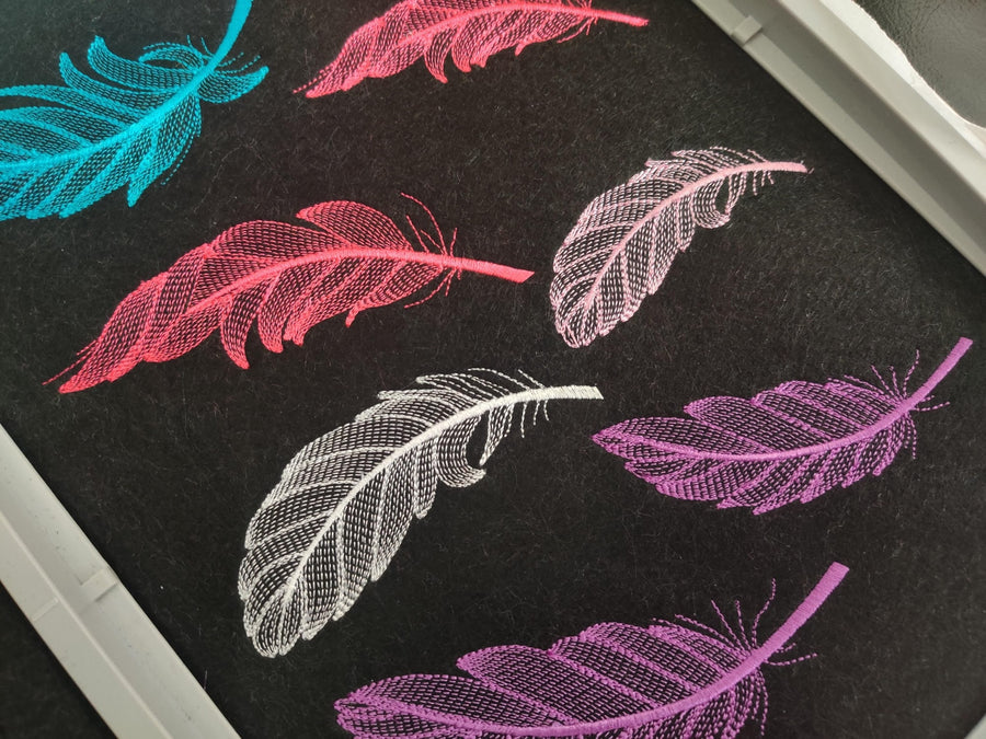 Light Stitch Feather Set of 4