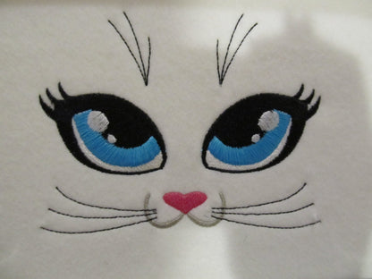 Doll Cat Eyes