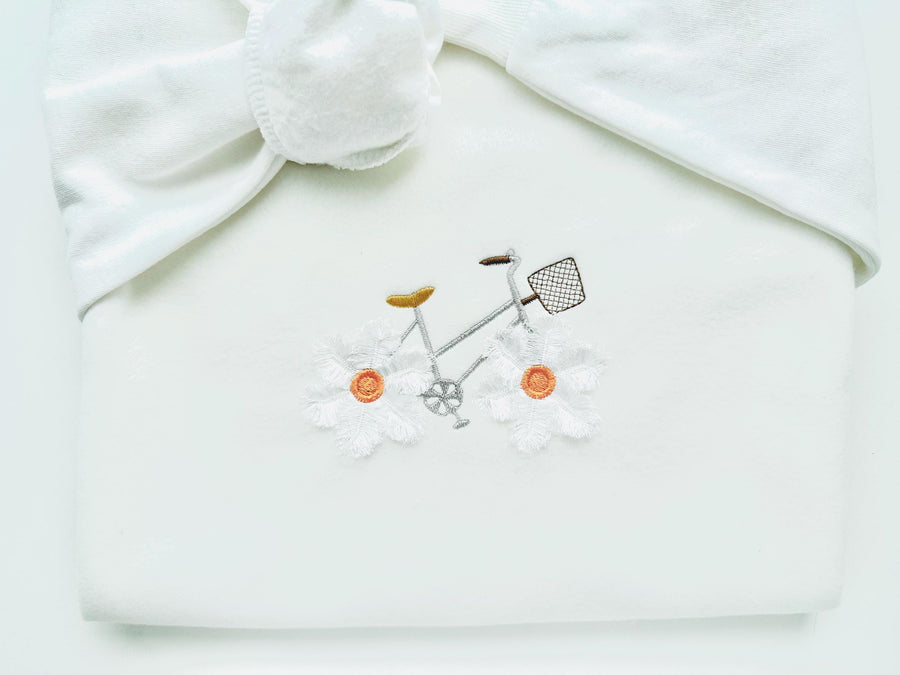 Floral Bicycle with Fringed Daisy Wheels