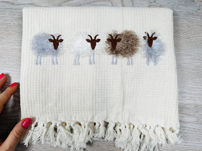 Mini Fringed Goat Set