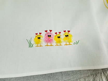 Fringed Valentine Chick 4 in a row