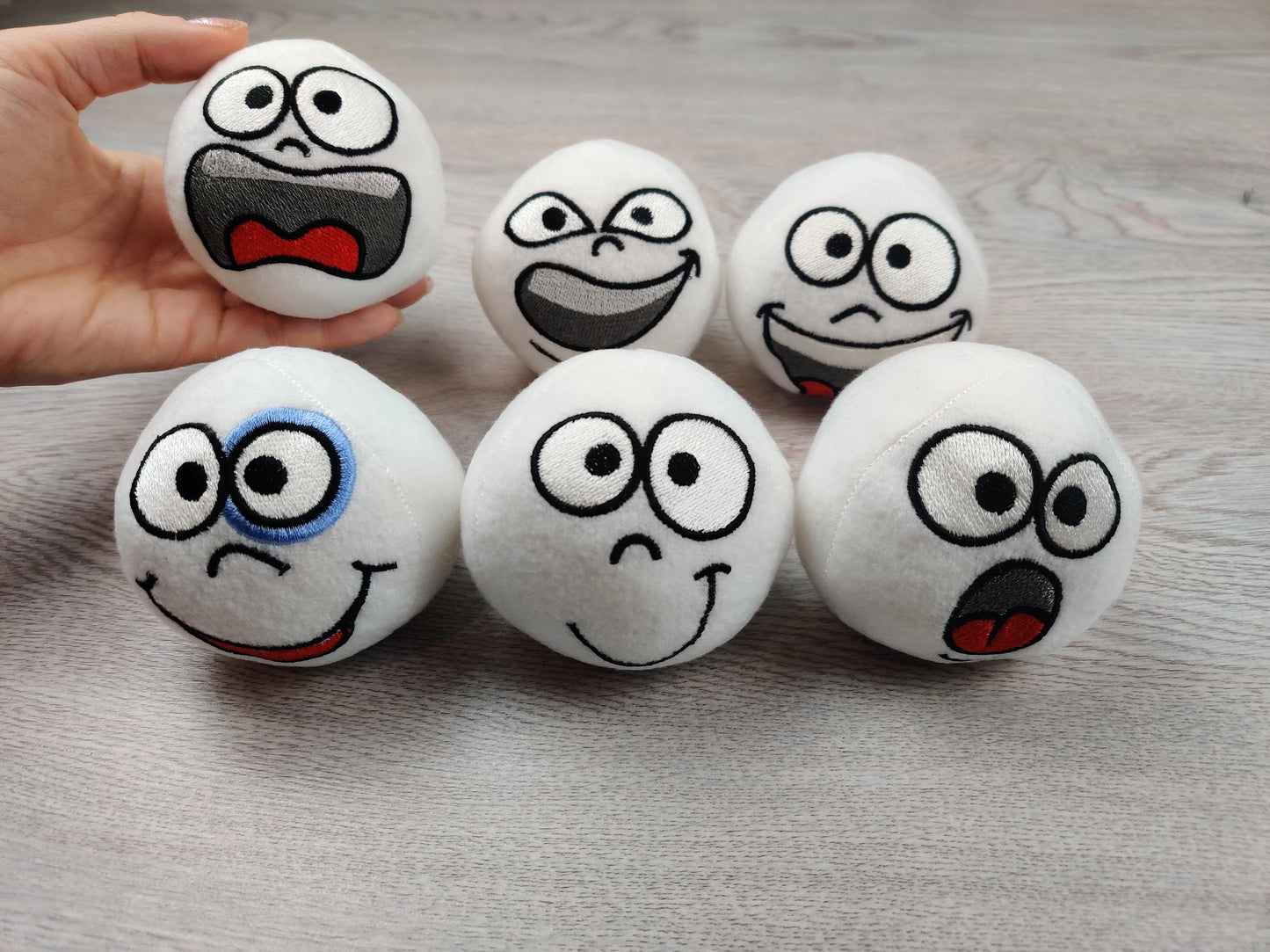 Big Snowball for Playing Snow Fights ITH