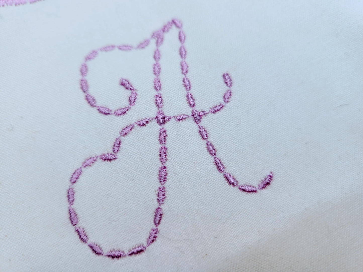 Hand Stitch Effect Hanwritten Font