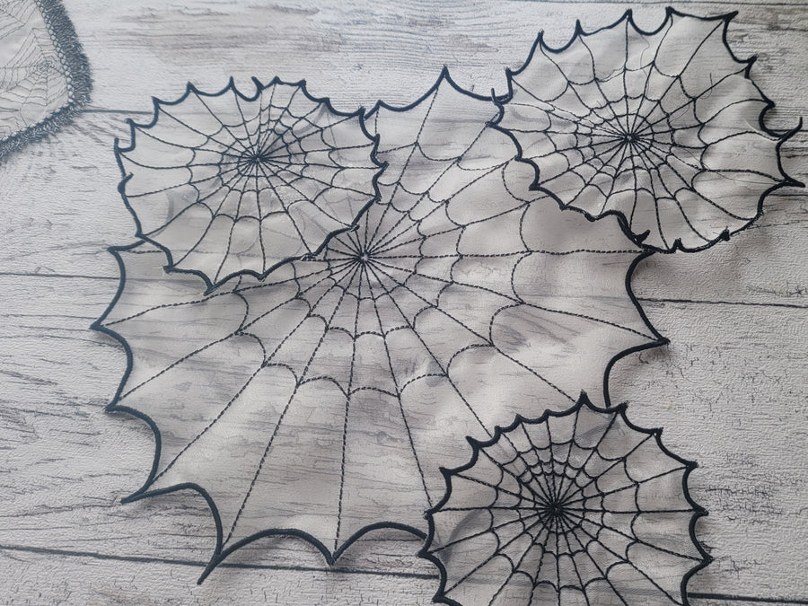 Spiderweb Halloween Napkins ITH