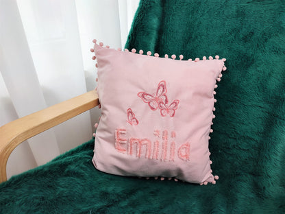 Cute Fringed Font Emilia