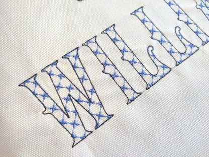 Classic Patterned Fishtail Font