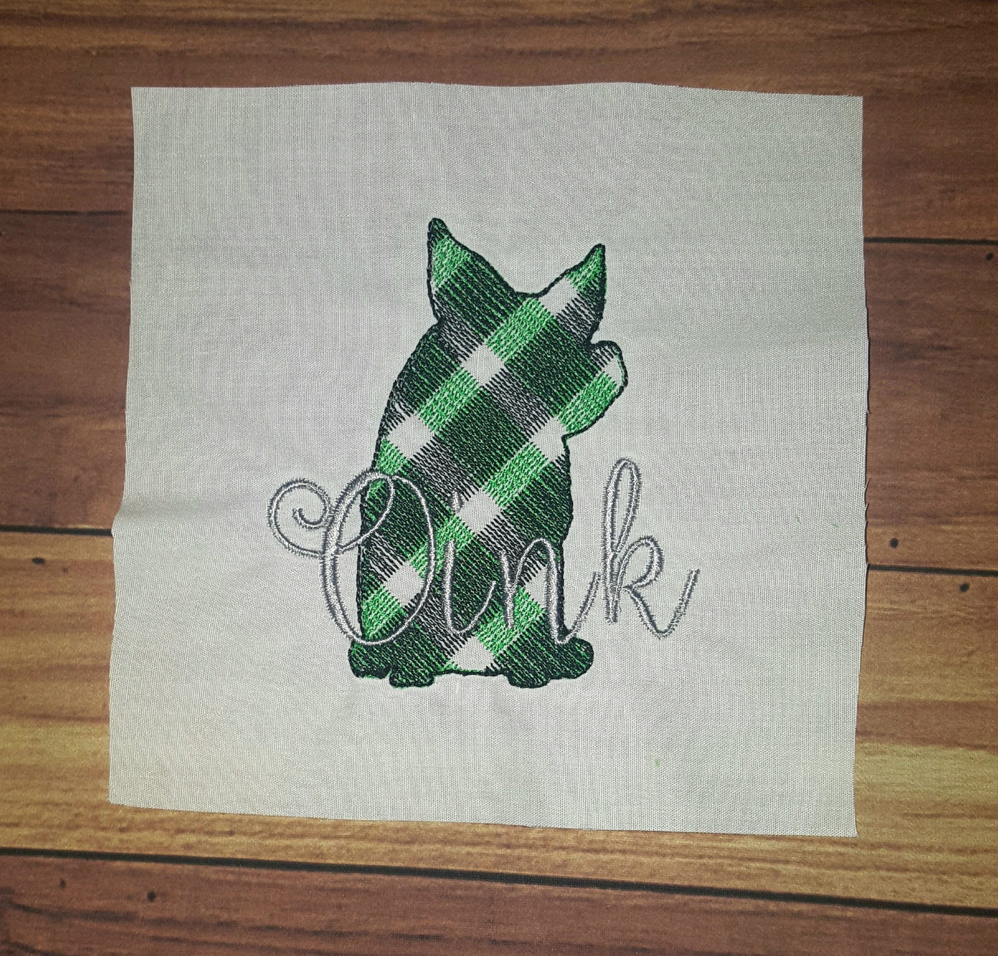 Gingham Plaid Patterned Farm Animals Set