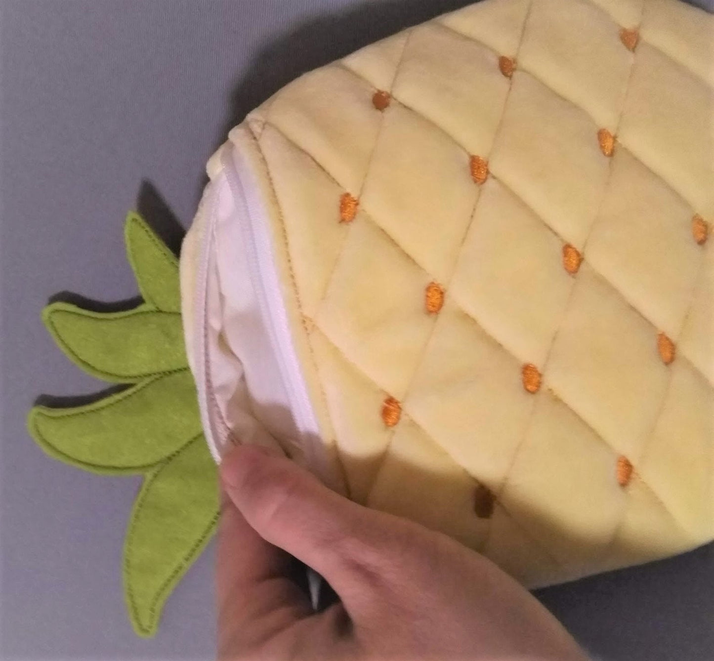 Pineapple Zipper Bag ITH