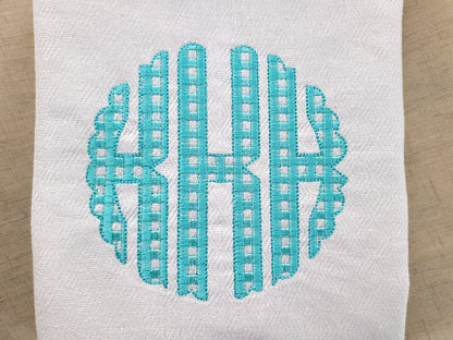Scalloped Plaid Buffalo Circle Monogram Font