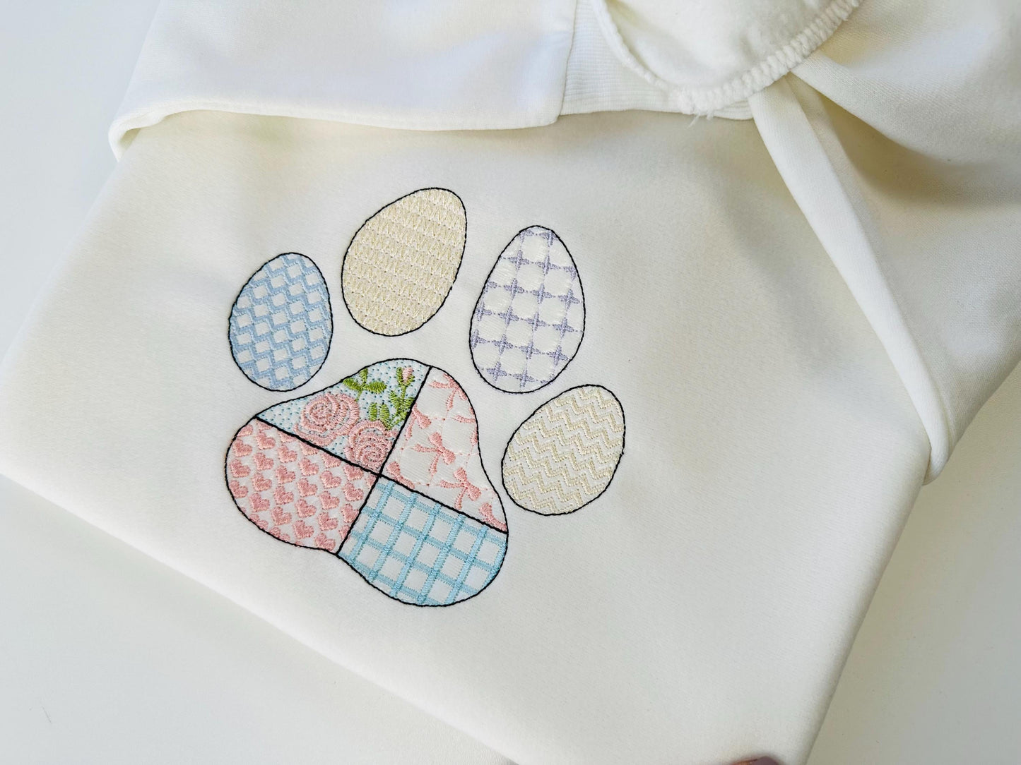 Patchwork Patterned Paw