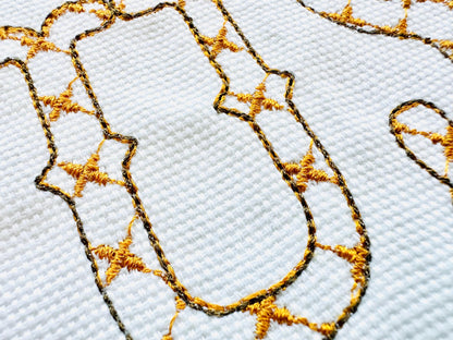 Classy Patterned Fishtail Font