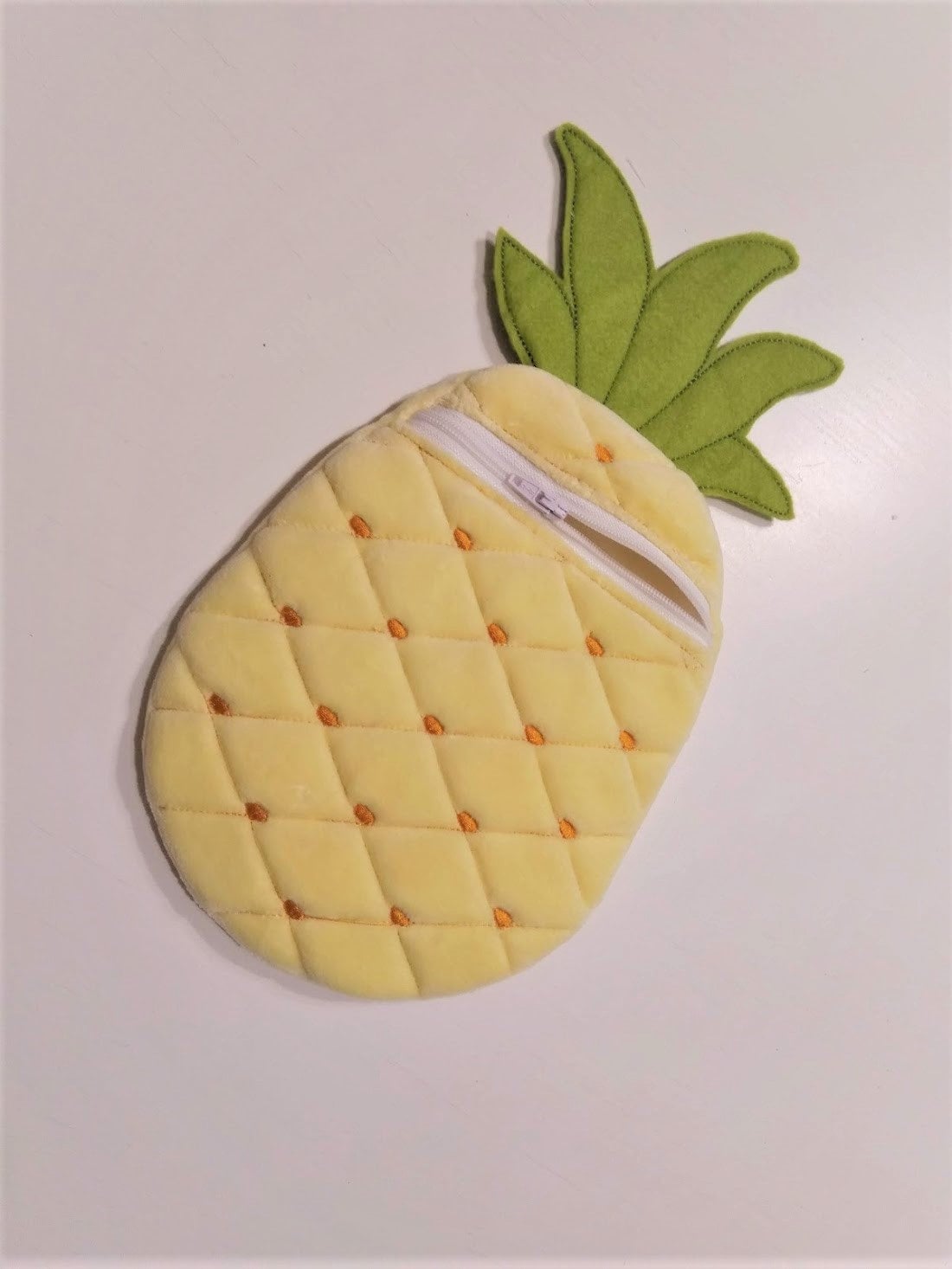 Pineapple Zipper Bag ITH