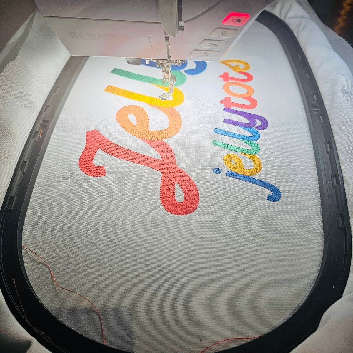 Fill Stitch and Outline Script Font Jelly