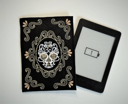 Skull Book Cover ITH