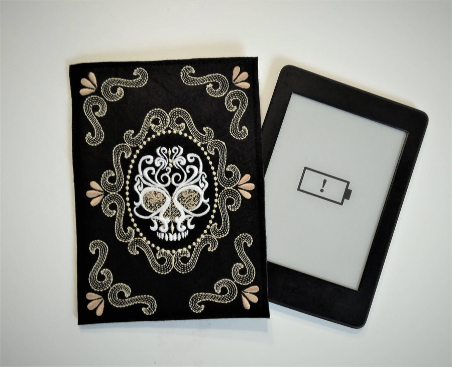 Skull Book Cover ITH