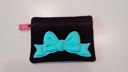Minnie Bow Lined Zipper Bag ITH