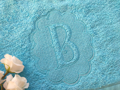 Old Fashioned Scalloped Embossed Monogram