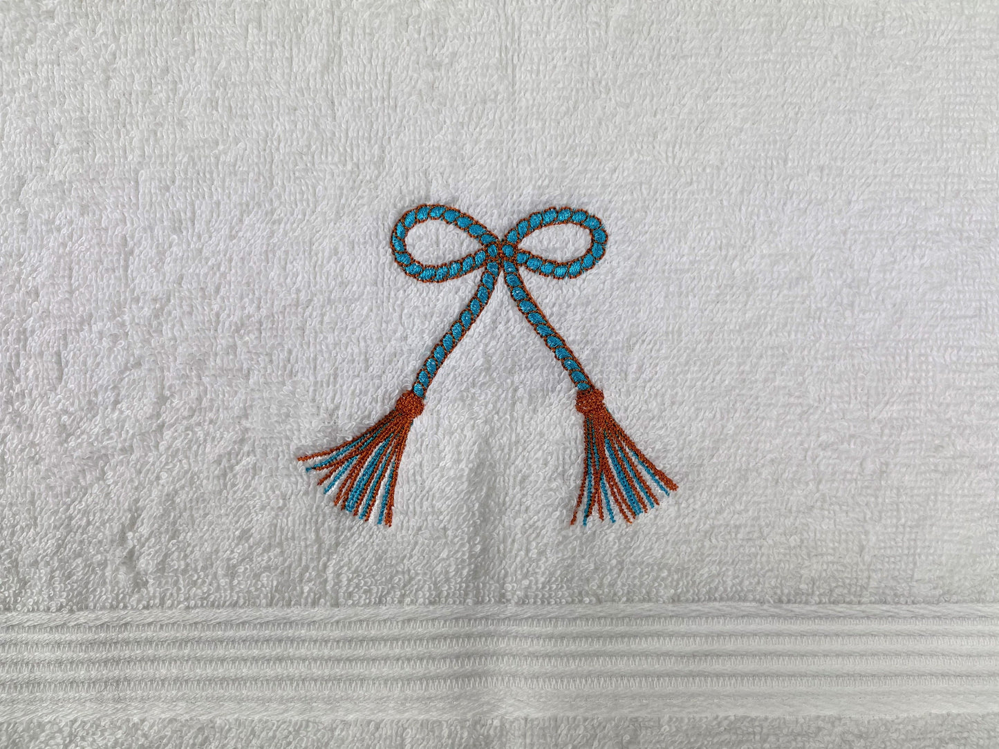 Single Tassel Set of 3