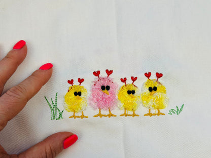 Fringed Valentine Chick 4 in a row
