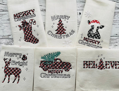 Gingham Tartan Patterned Christmas Saying Set