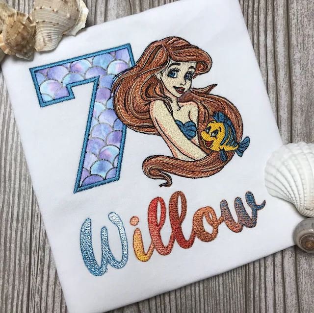 Iridescent Ombre Font Stephanie