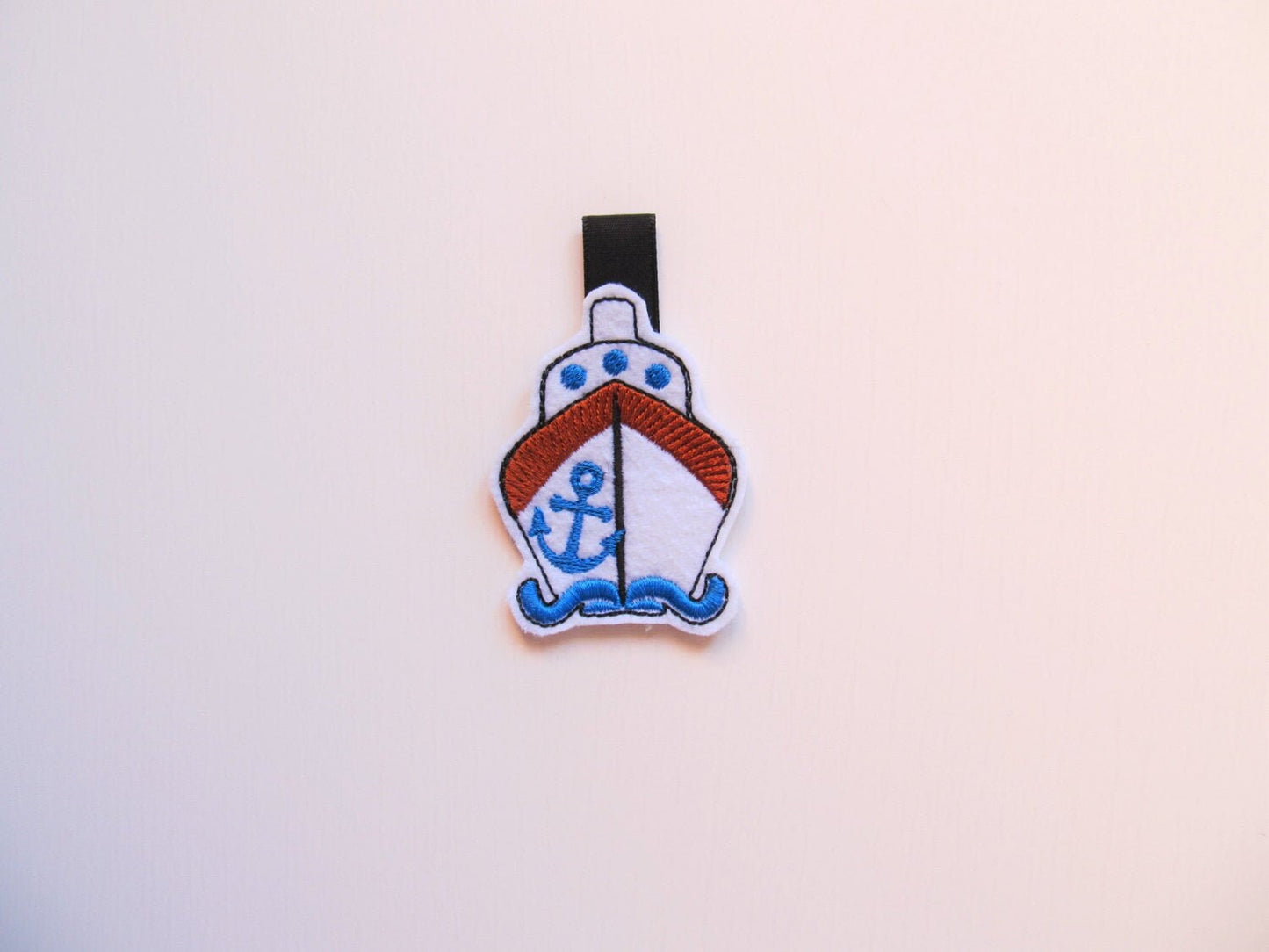 Cruise Ship Feltie Keychain