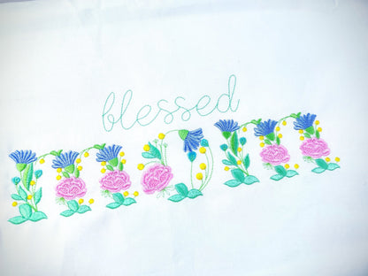 Meadow Flowers Floral Font