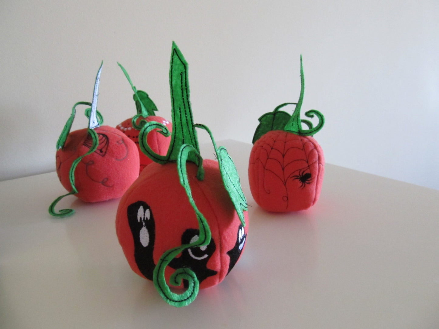 Halloween pumpkins ITH – Sizes 4" 7" 5" Digital Embroidery File | Artapli
