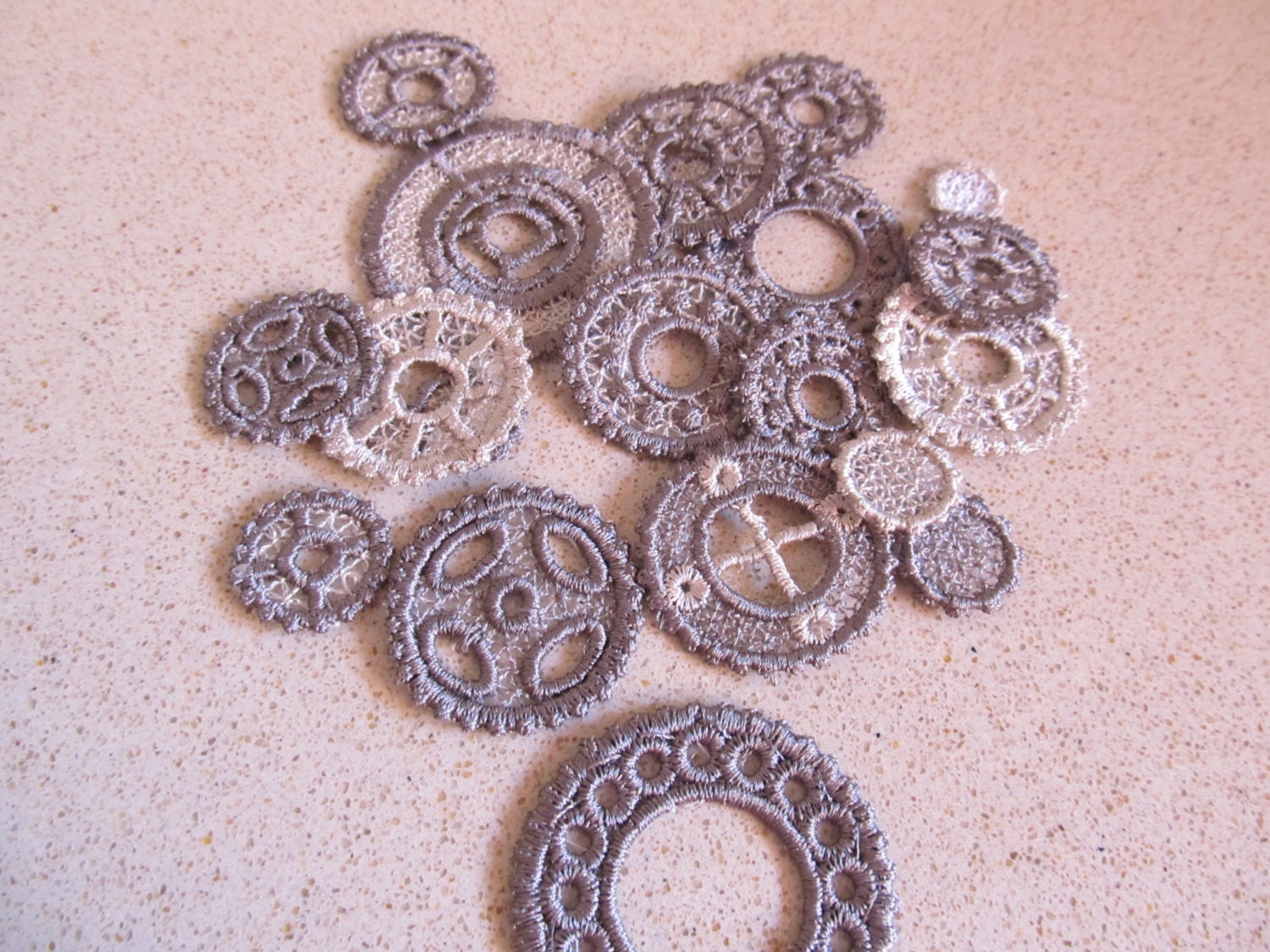 Gear Set steam punk skeleton key FSL Freestanding Lace bracelet machine embroidery designs