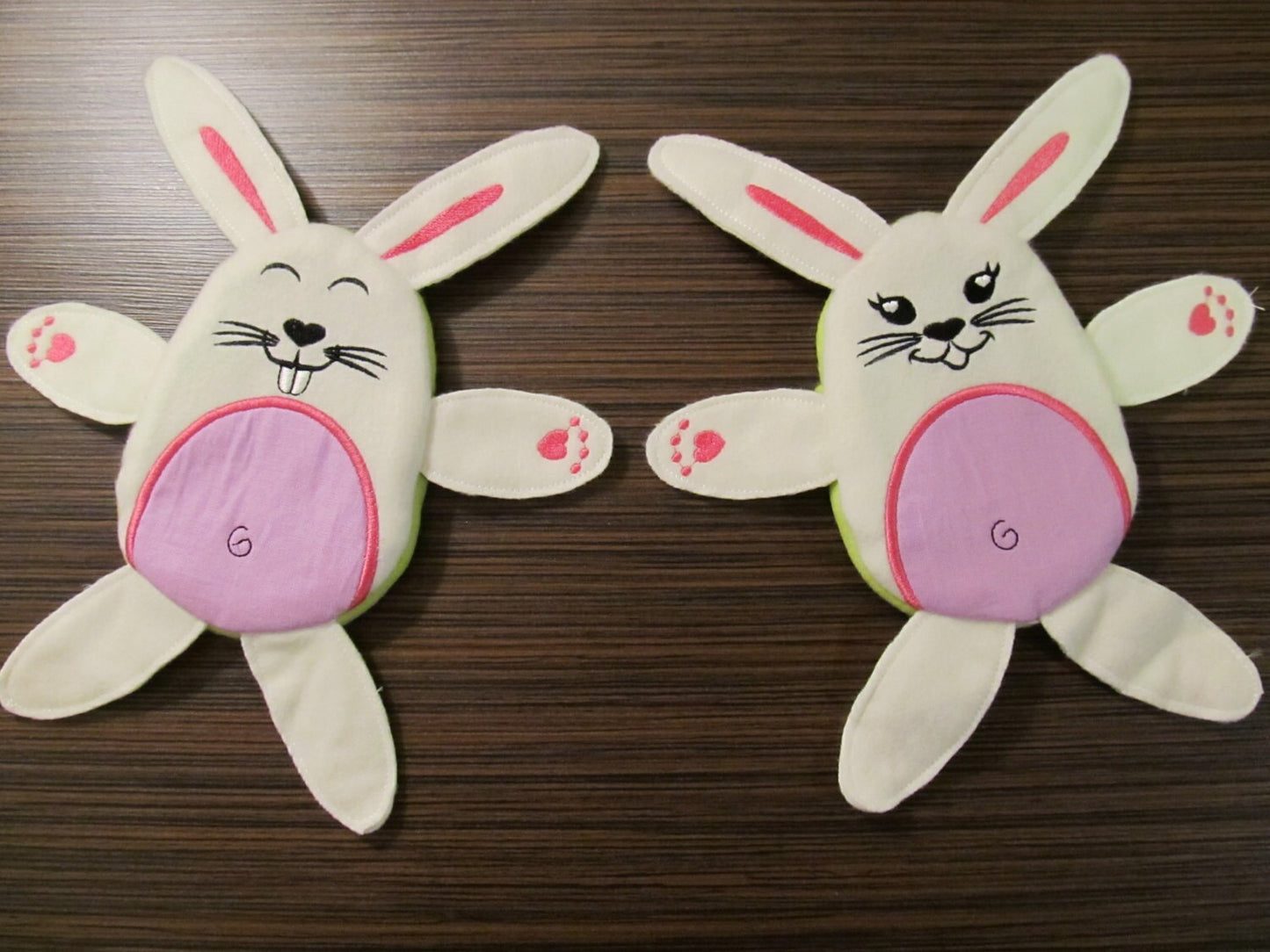 Easter Bunny Hiding Egg ITH