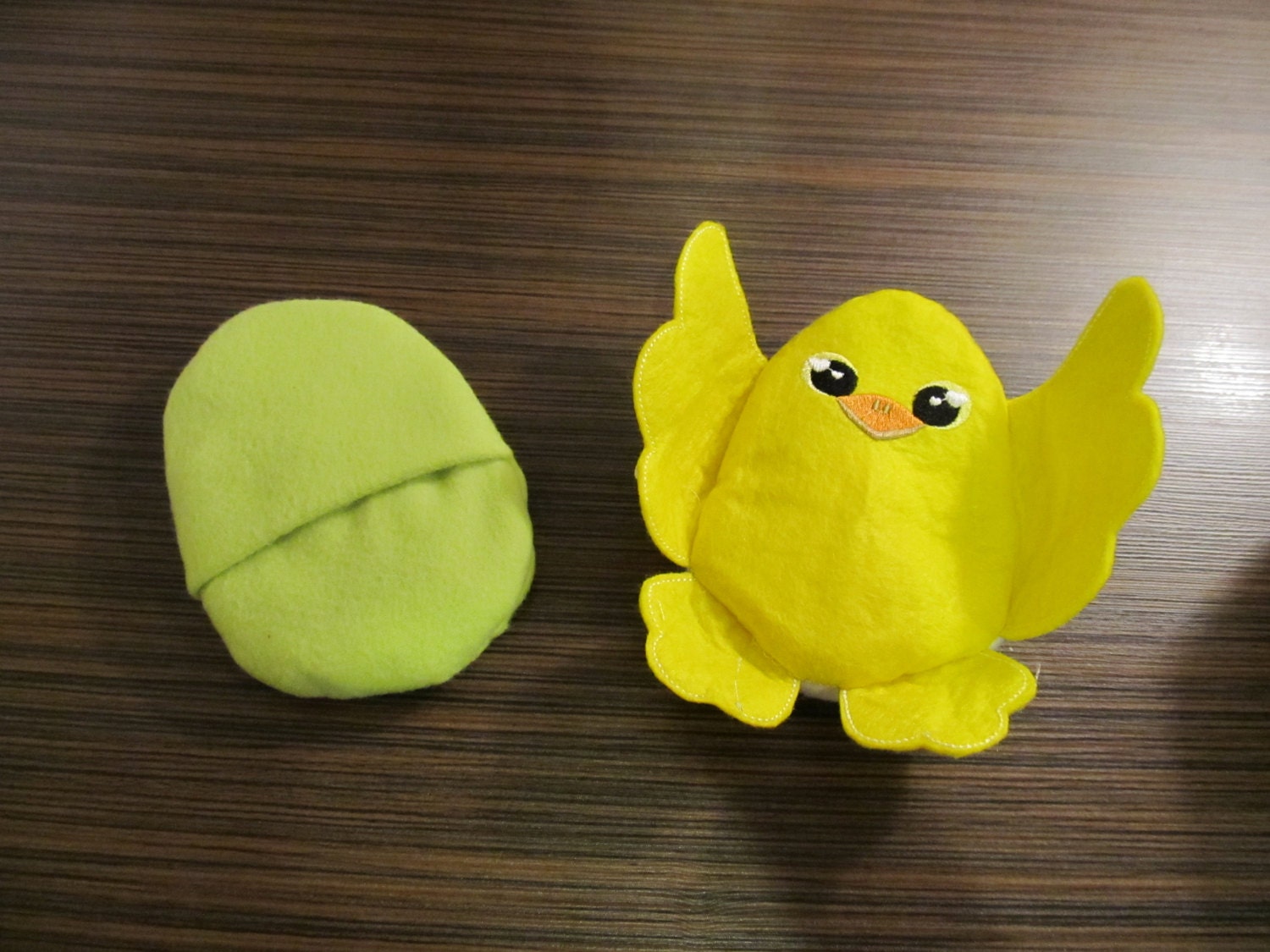 Easter Chick hiding EGG ITH embroidery, In The Hoop Machine Embroidery designs, simple ITH embroidery, surprising egg embroidery kids toy