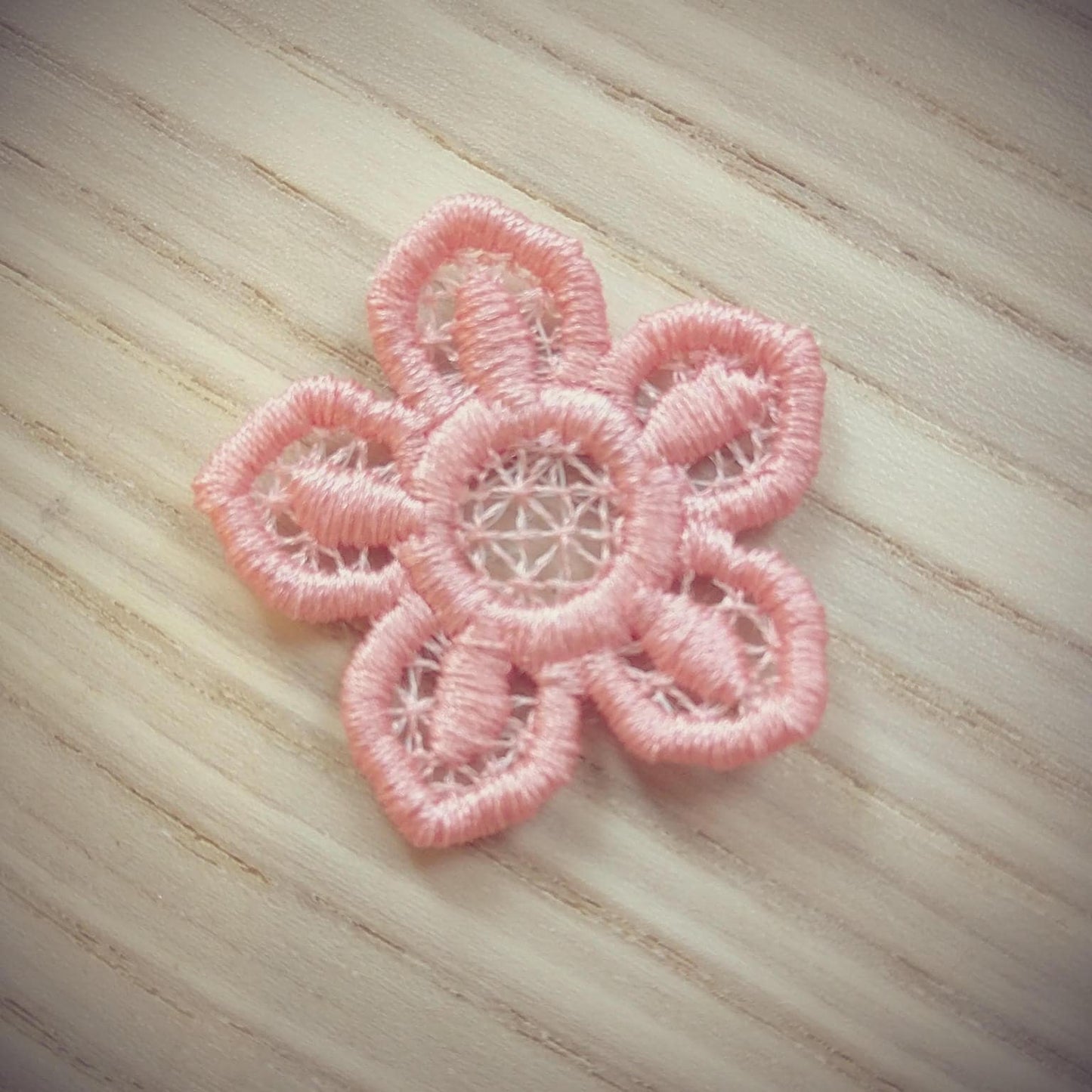 Single Mini Delicate Lace Flower FSL - image 1