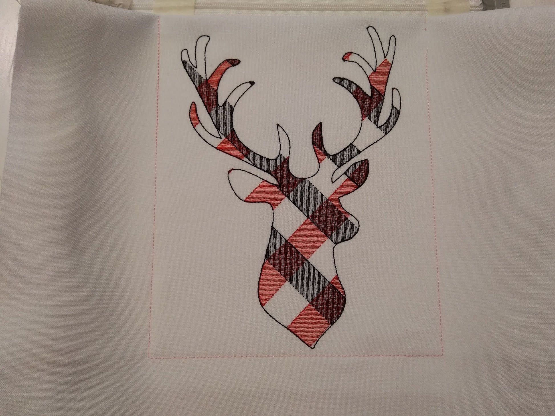 Gingham Plaid Bear outline Machine embroidery applique designs