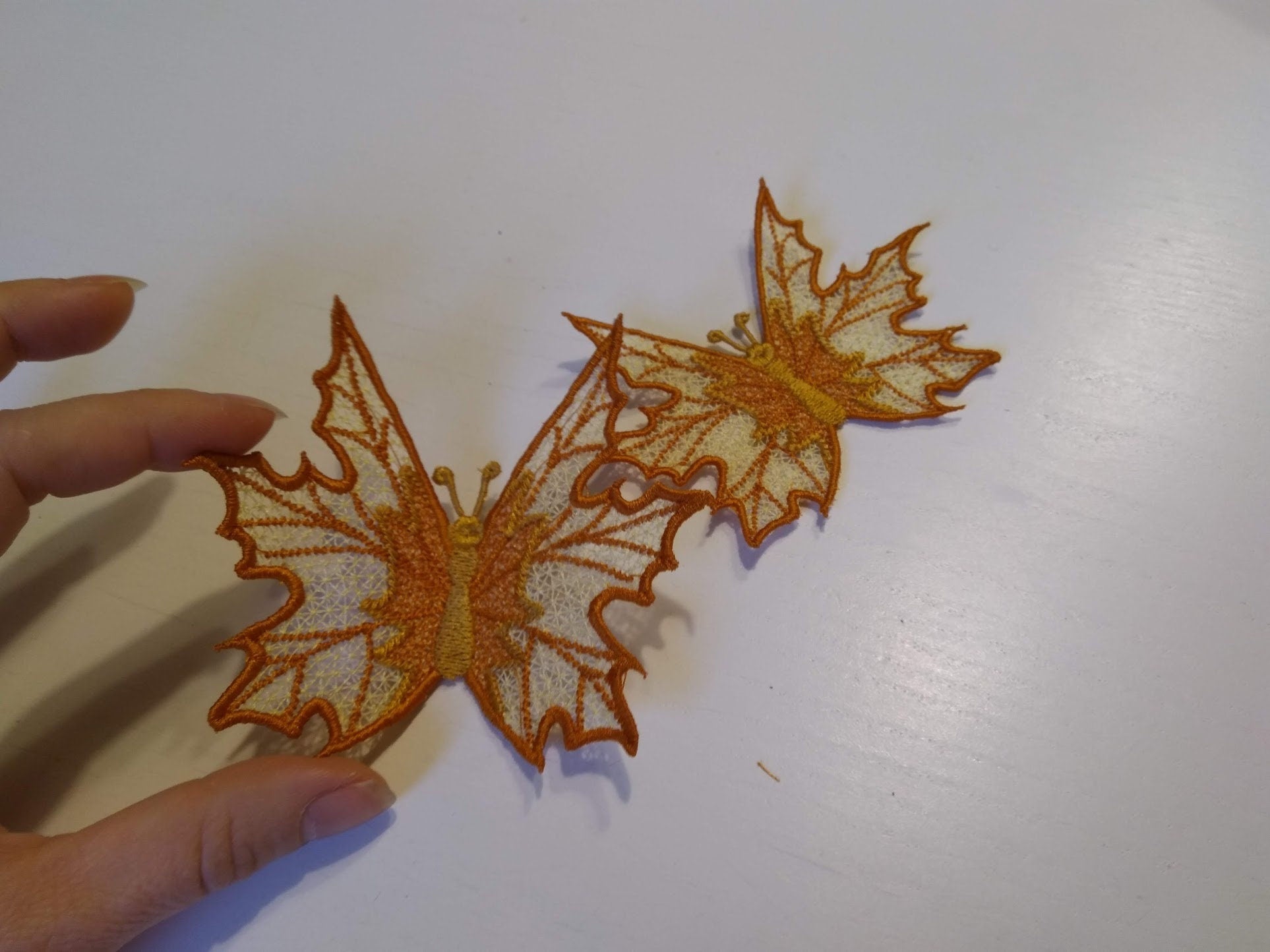 Precious Autumn leaves Butterfly FSL, Free standing lace embroidery design in the hoop ITH embroidery 4x4 5x7 assorted sizes