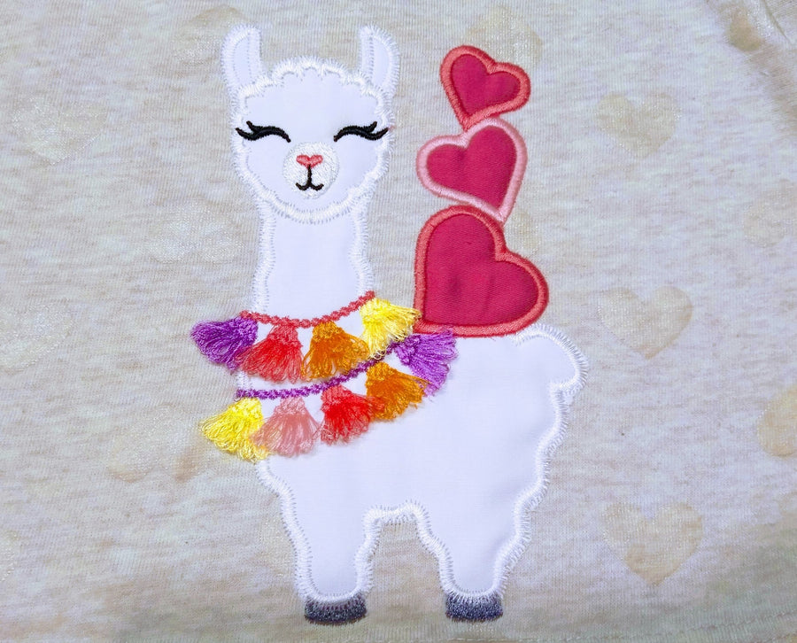 Valentine Llama Zigzag Applique outline farm animal Alpaca with fringed Tassels tassel machine embroidery designs