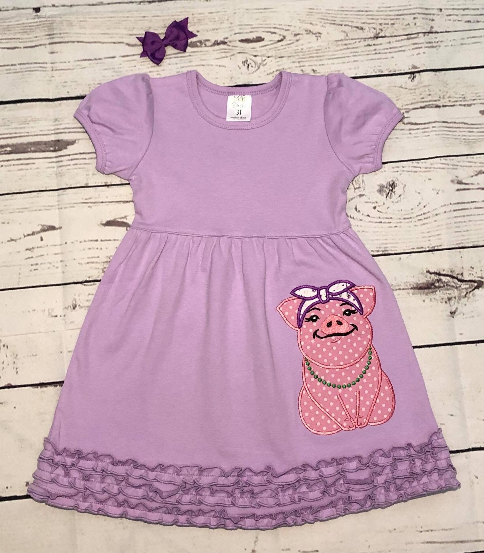 Piggie pretty pig with bandanna petite piglet girl applique machine embroidery designs